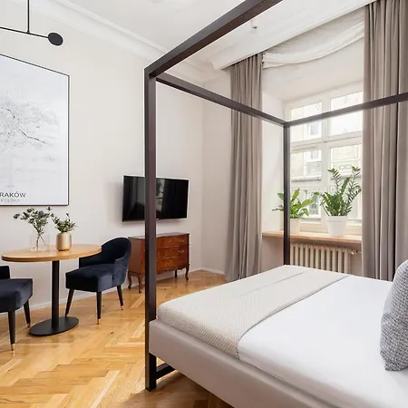 Golden Nebula - Cozy 1BR for 2 - Main Square-2